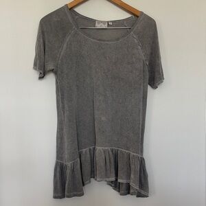 Dantelle Grey Faded Distressed Wash Tee Sz M EUC